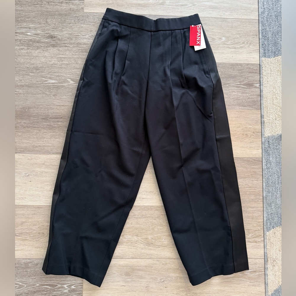 SPANX Ponte Pleated Barre Leg Trouser w/ Tuxedo Stripe